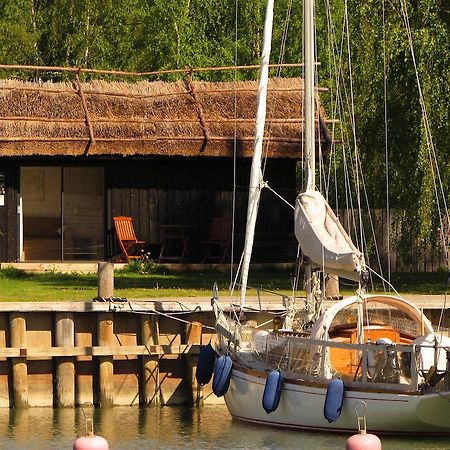 Peterzens Boathouse Villa Laupunen Ngoại thất bức ảnh