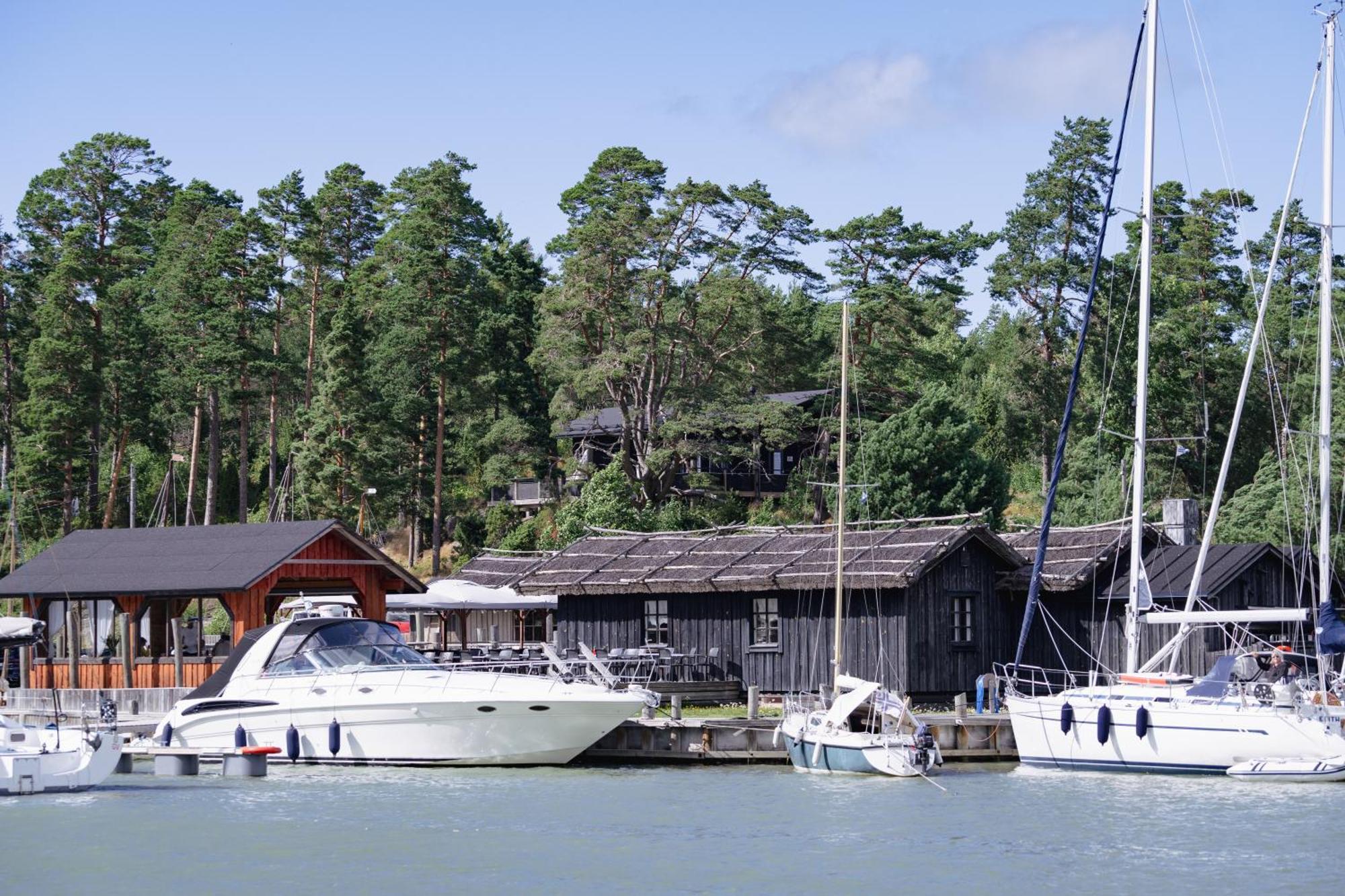 Peterzens Boathouse Villa Laupunen Ngoại thất bức ảnh