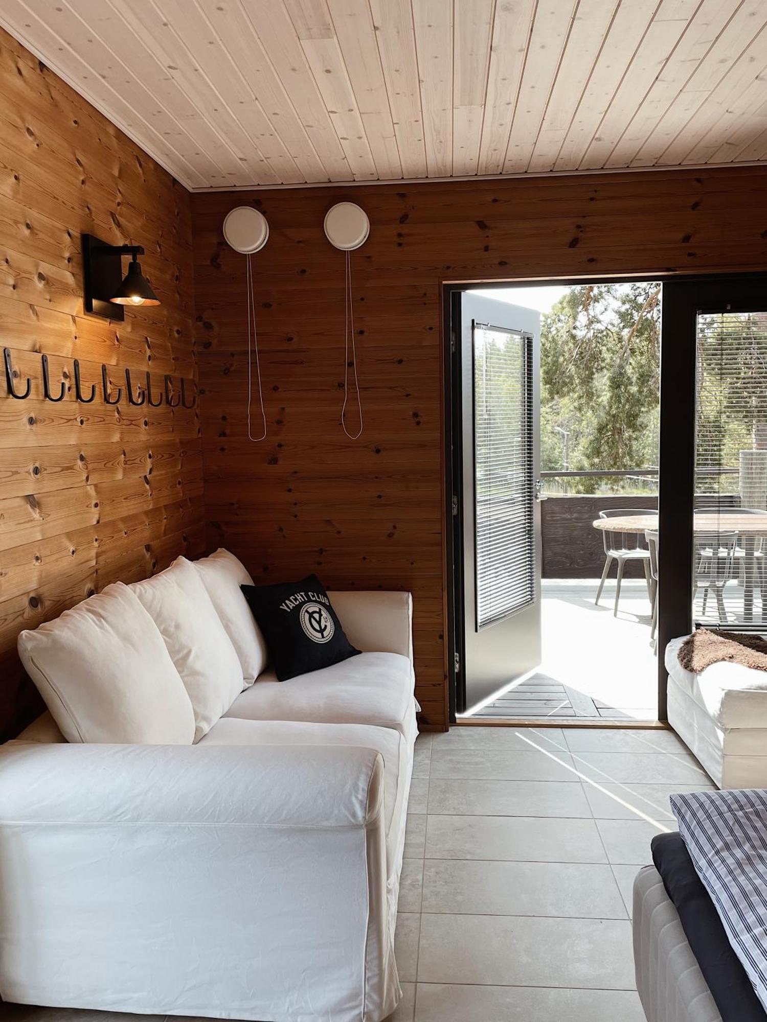 Peterzens Boathouse Villa Laupunen Ngoại thất bức ảnh